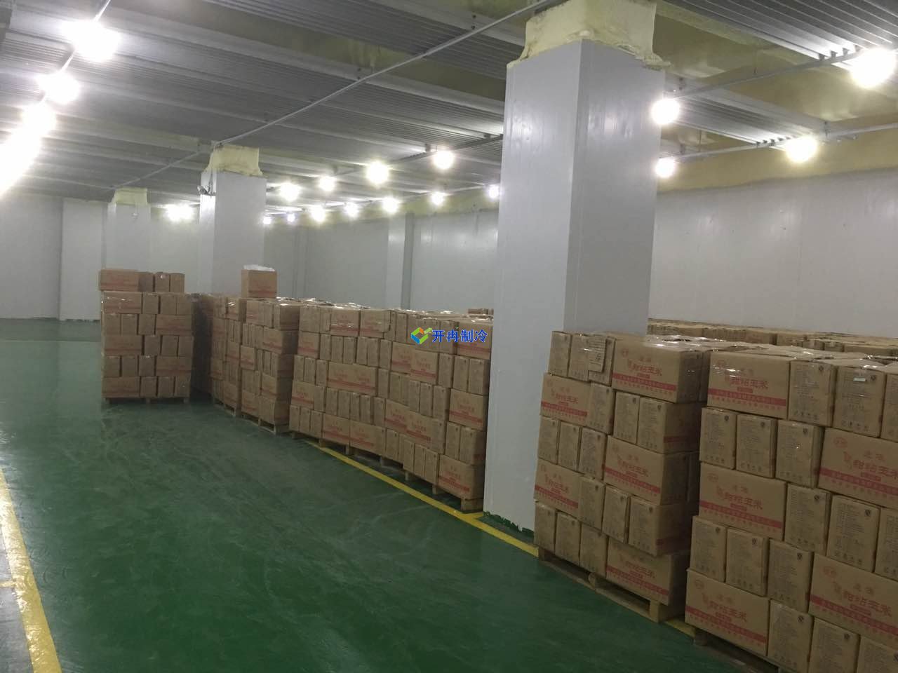 安裝一個(gè)2000平水產(chǎn)海鮮冷凍庫(kù)，海鮮冷庫(kù)造價(jià)